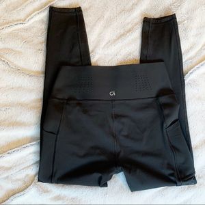 Basic Black GAP Fit Leggings with Pocket